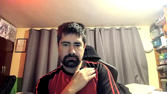 Snapshot of VonDoomdelToro chatting on October 5, 8:12 am VonDoomdelToro online show from October 5, 8:12 am