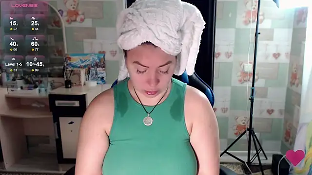 Korolek12 online show from December 2, 4:51 am