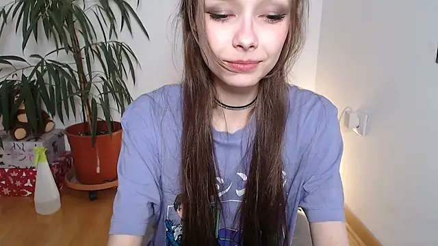 Snapshot of Michelle_Melnss chatting on December 8, 10:08 am Michelle Melnss online show from December 8, 10:08 am