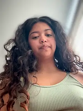 Peach Girll online show from May 15, 3:08 pm