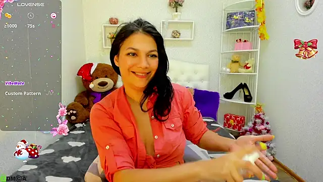 Mollywell online show from December 24, 11:06 am