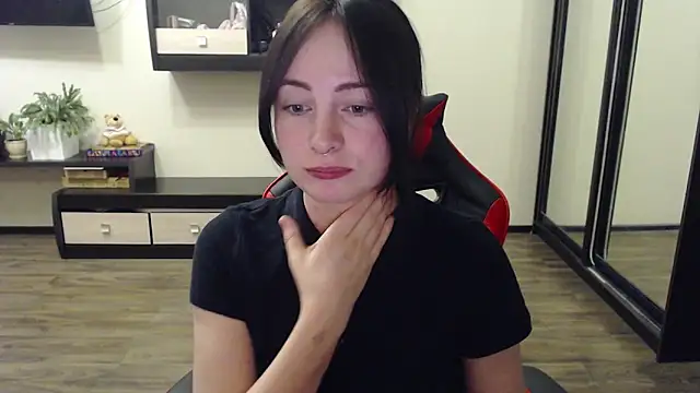 Laralianna online show from October 8, 2:14 pm