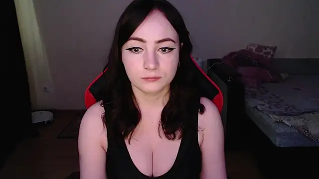 Laralianna online show from November 27, 7:10 am