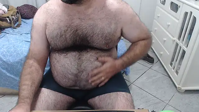 Snapshot of MysterBearMG chatting on December 29, 4:27 am MysterBearMG online show from December 29, 4:27 am