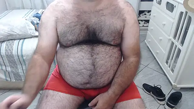 Snapshot of MysterBearMG chatting on January 10, 9:10 pm MysterBearMG online show from January 10, 9:10 pm