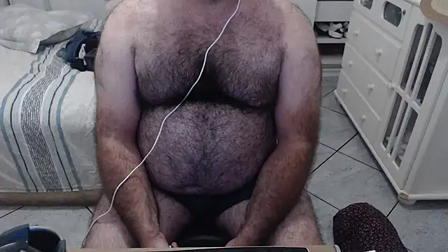 Snapshot of MysterBearMG chatting on January 17, 12:20 am MysterBearMG online show from January 17, 12:20 am