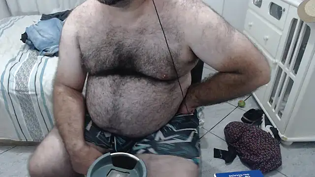 Snapshot of MysterBearMG chatting on January 22, 3:31 am MysterBearMG online show from January 22, 3:31 am