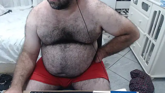 Snapshot of MysterBearMG chatting on January 27, 1:16 am MysterBearMG online show from January 27, 1:16 am