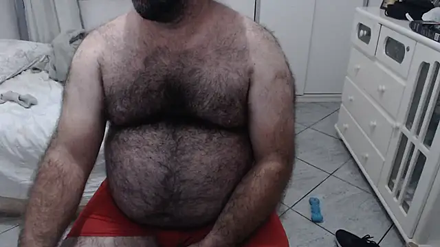 Snapshot of MysterBearMG chatting on March 10, 10:45 pm MysterBearMG online show from March 10, 10:45 pm