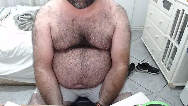 Snapshot of MysterBearMG chatting on September 13, 12:21 am MysterBearMG online show from September 13, 12:21 am