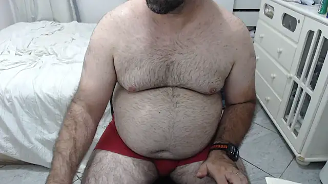 Snapshot of MysterBearMG chatting on October 22, 12:11 am MysterBearMG online show from October 22, 12:11 am