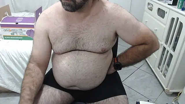 Snapshot of MysterBearMG chatting on October 23, 1:49 am MysterBearMG online show from October 23, 1:49 am