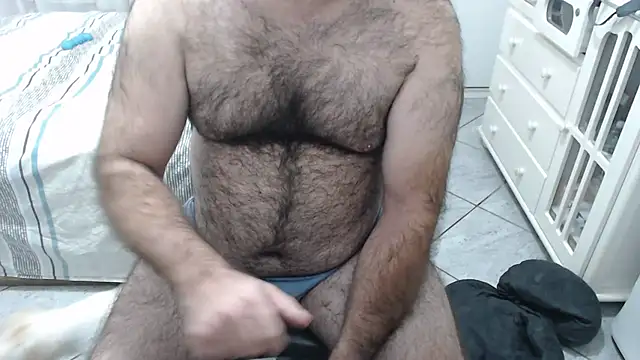 Snapshot of MysterBearMG chatting on May 1, 9:52 pm MysterBearMG online show from May 1, 9:52 pm