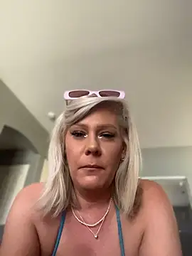 Lexi Shocker online show from June 13, 7:23 pm