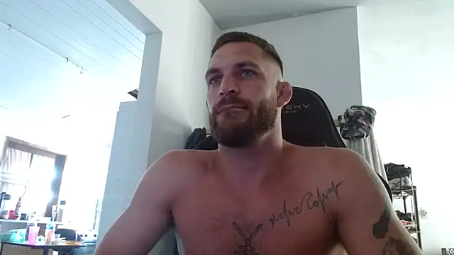 Snapshot of surfdog_95 chatting on February 28, 7:25 pm surfdog 95 online show from February 28, 7:25 pm