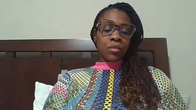 MsJuicy online show from December 21, 12:49 pm