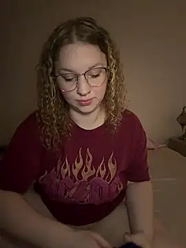 EmmieRae online show from February 2, 4:22 am