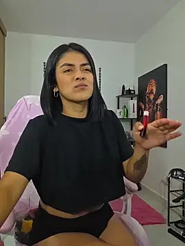 Hannah-grace online show from May 18, 11:05 am