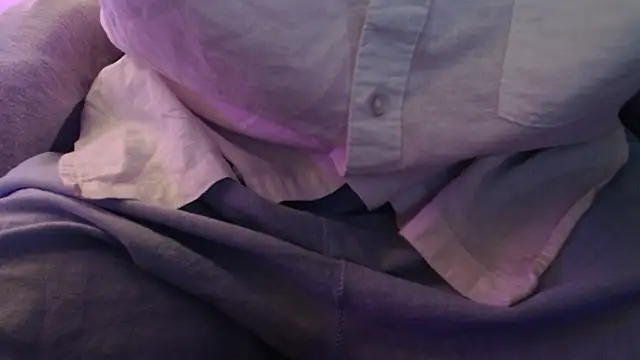 Snapshot of herver67 chatting on February 1, 1:15 am herver67 online show from February 1, 1:15 am