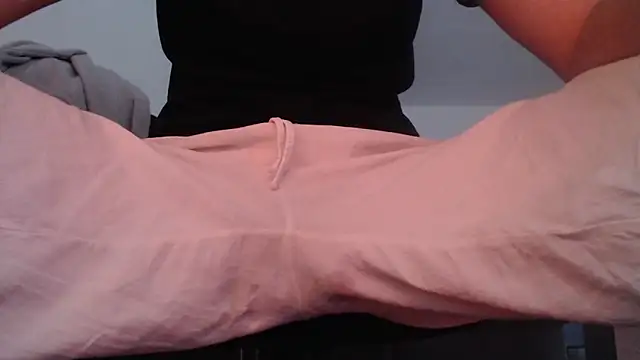 Snapshot of herver67 chatting on February 6, 11:46 am herver67 online show from February 6, 11:46 am