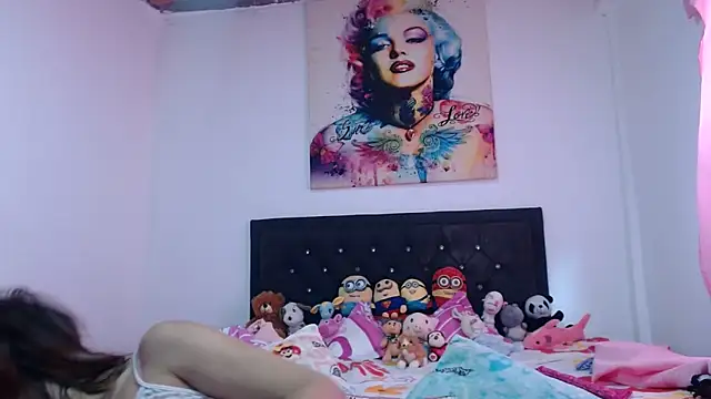 Snapshot of aleera_starxx982 chatting on March 15, 9:38 pm aleera starxx982 online show from March 15, 9:38 pm