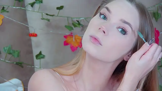 Snapshot of GentleRossi chatting on October 3, 3:09 pm GentleRossi online show from October 3, 3:09 pm