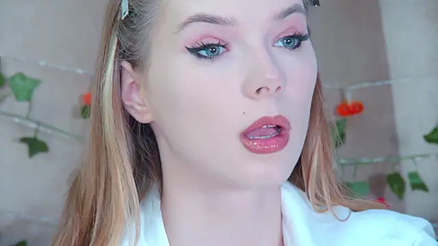 Snapshot of GentleRossi chatting on October 21, 3:24 pm GentleRossi online show from October 21, 3:24 pm