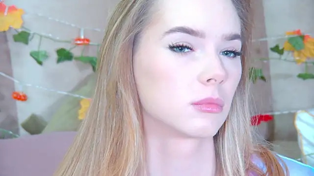 Snapshot of GentleRossi chatting on October 28, 3:04 pm GentleRossi online show from October 28, 3:04 pm