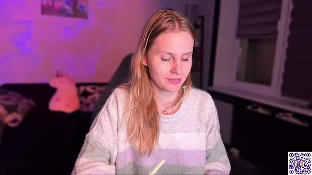 Chanel Gill online show from November 16, 7:19 pm