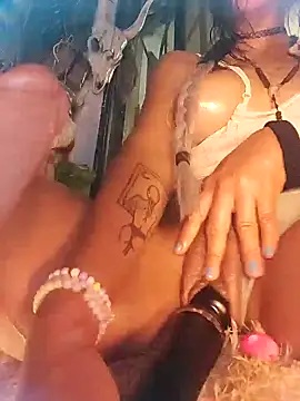 Snapshot of k_lebannon chatting on February 6, 11:58 pm k lebannon online show from February 6, 11:58 pm