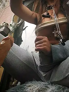 Snapshot of k_lebannon chatting on October 9, 5:55 pm k lebannon online show from October 9, 5:55 pm