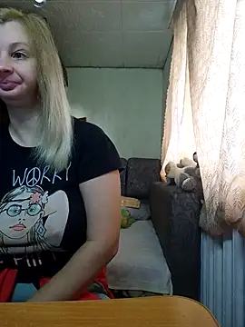 Snapshot of BustyBlond chatting on October 20, 5:41 am BustyBlond online show from October 20, 5:41 am