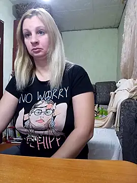 Snapshot of BustyBlond chatting on November 26, 5:47 pm BustyBlond online show from November 26, 5:47 pm