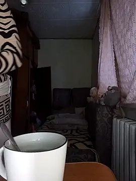 Snapshot of BustyBlond chatting on February 12, 5:02 am BustyBlond online show from February 12, 5:02 am