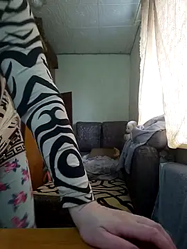 Snapshot of BustyBlond chatting on February 15, 11:30 am BustyBlond online show from February 15, 11:30 am