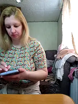 BustyBlond online show from March 25, 5:24 am