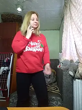 BustyBlond online show from April 24, 4:42 pm