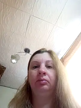 BustyBlond online show from April 27, 4:21 am