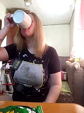 BustyBlond online show from May 9, 6:29 am