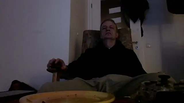 Cordt27 online show from May 6, 7:52 pm