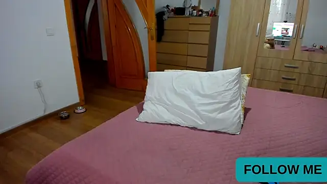Snapshot of wildalissa chatting on May 12, 7:55 pm wildalissa online show from May 12, 7:55 pm