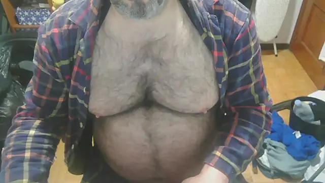 Snapshot of mikeyhotbear chatting on December 9, 7:28 am mikeyhotbear online show from December 9, 7:28 am