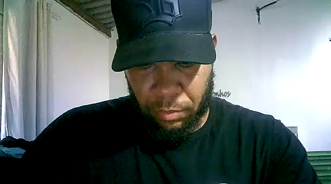 Snapshot of Pica1000fla chatting on December 23, 1:45 pm Pica1000fla online show from December 23, 1:45 pm