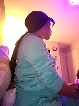 RuggyRackz online show from October 13, 6:46 am