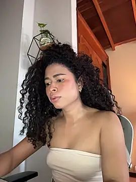 GabriSaenz online show from February 5, 1:38 pm