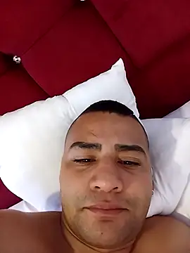 Snapshot of EISONREINA11 chatting on October 27, 4:33 pm EISONREINA11 online show from October 27, 4:33 pm