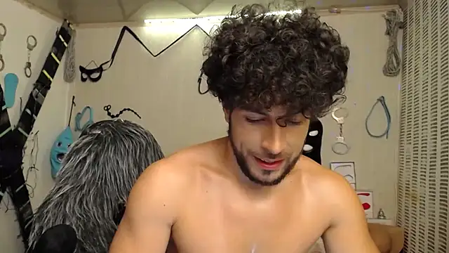 Snapshot of bayronfit chatting on January 8, 10:26 am bayronfit online show from January 8, 10:26 am