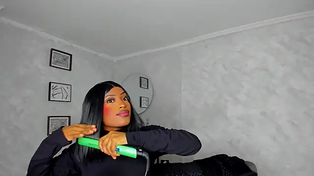 Snapshot of Emattaylor chatting on March 4, 12:33 pm Emattaylor online show from March 4, 12:33 pm