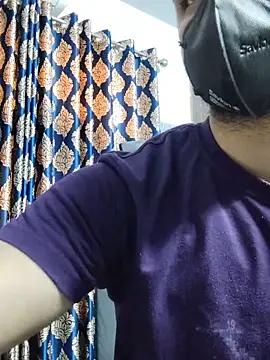 Snapshot of xandercagefun chatting on April 5, 10:12 am xandercagefun online show from April 5, 10:12 am