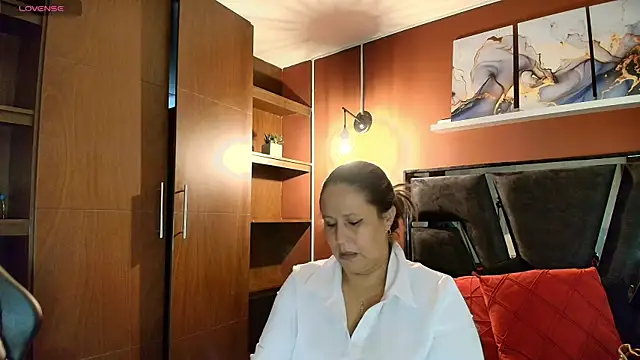 DacotaAndersonDirty online show from May 4, 11:06 am